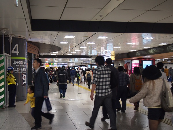 東京駅　コンコース